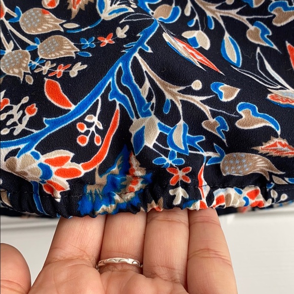 Wrinkle-Free Blouse - Picture 2 of 7